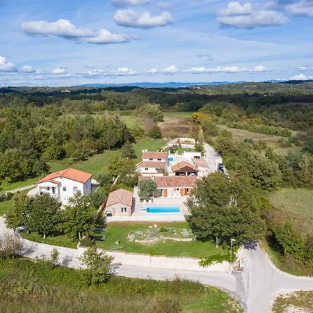 Lux Casa Histria Villa Katun Lindarski