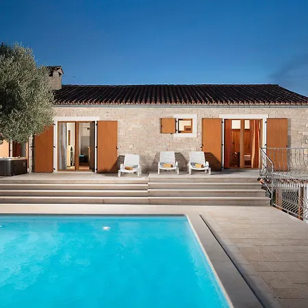 Lux Casa Histria Katun Lindarski